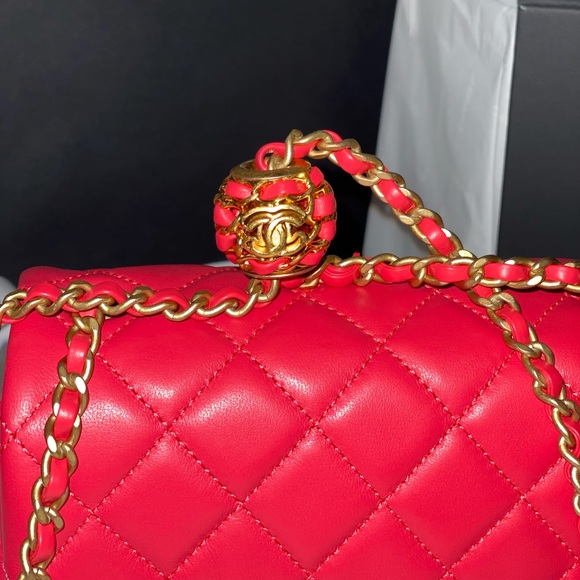 Chanel 2022 Mini Flap Handbag with Pearl Crush Lambskin spring summer collection - Picture 2 of 8